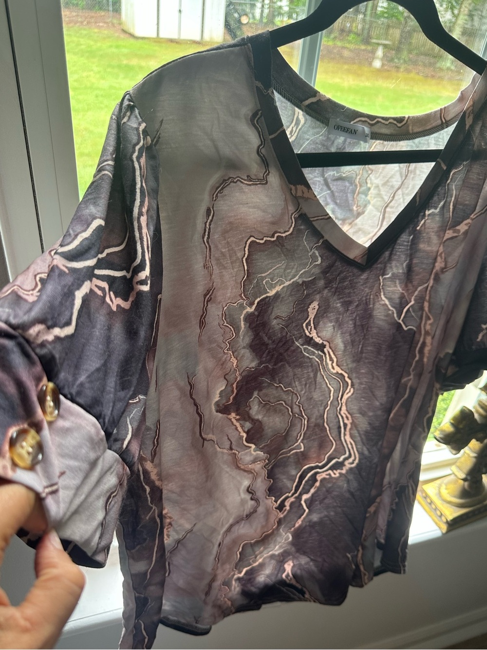 V-Neck Marble Print Blouse in Mauve and Gray
